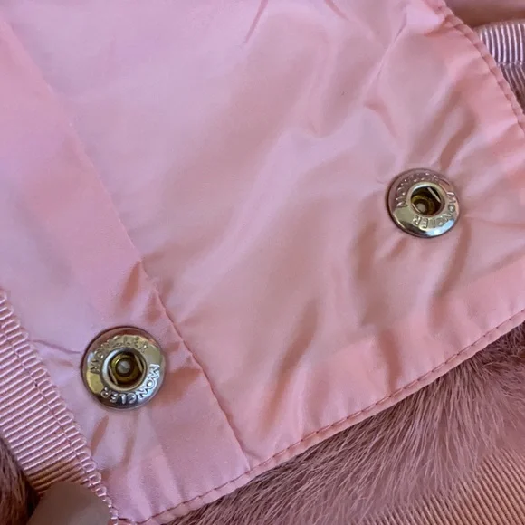 Moncler Puffer with Premium Mink Fur Details – Luxurious & Truly Rare 🩷 - Picture 8 of 16